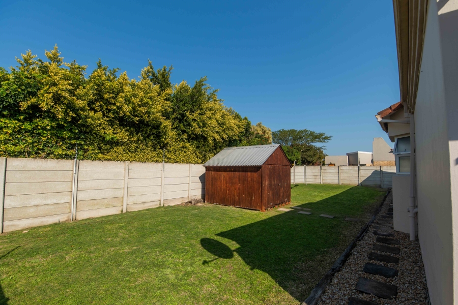 4 Bedroom Property for Sale in Summerstrand Eastern Cape